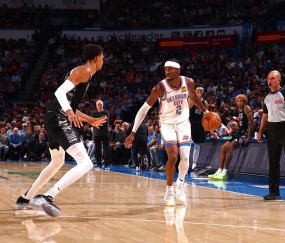 足彩分析-张佳玮：切特远射都被文班送出底线 SGA小打大雷霆队史仅一人可比